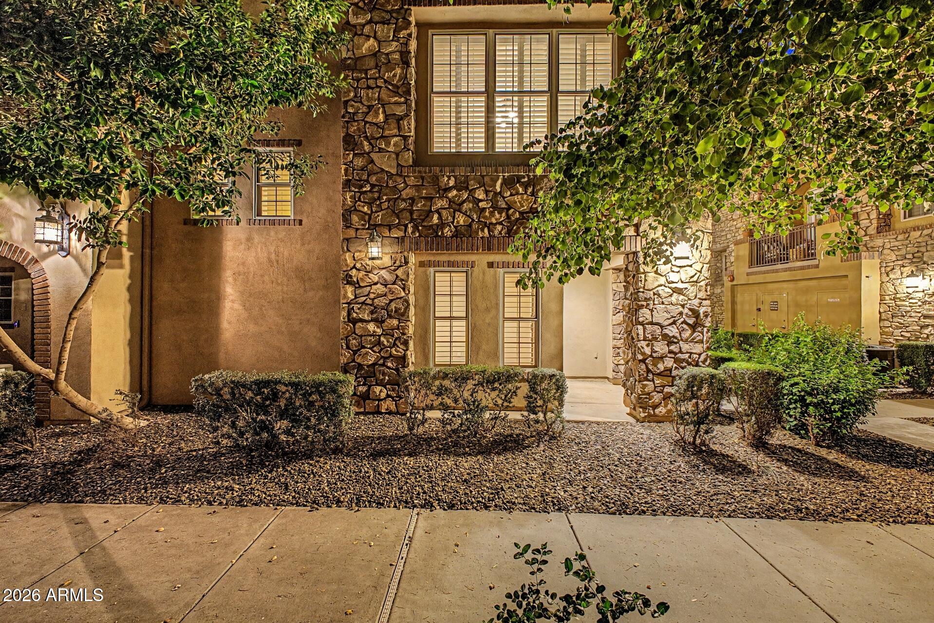 Buy or rent a property | E Roma Ave, Phoenix 85016