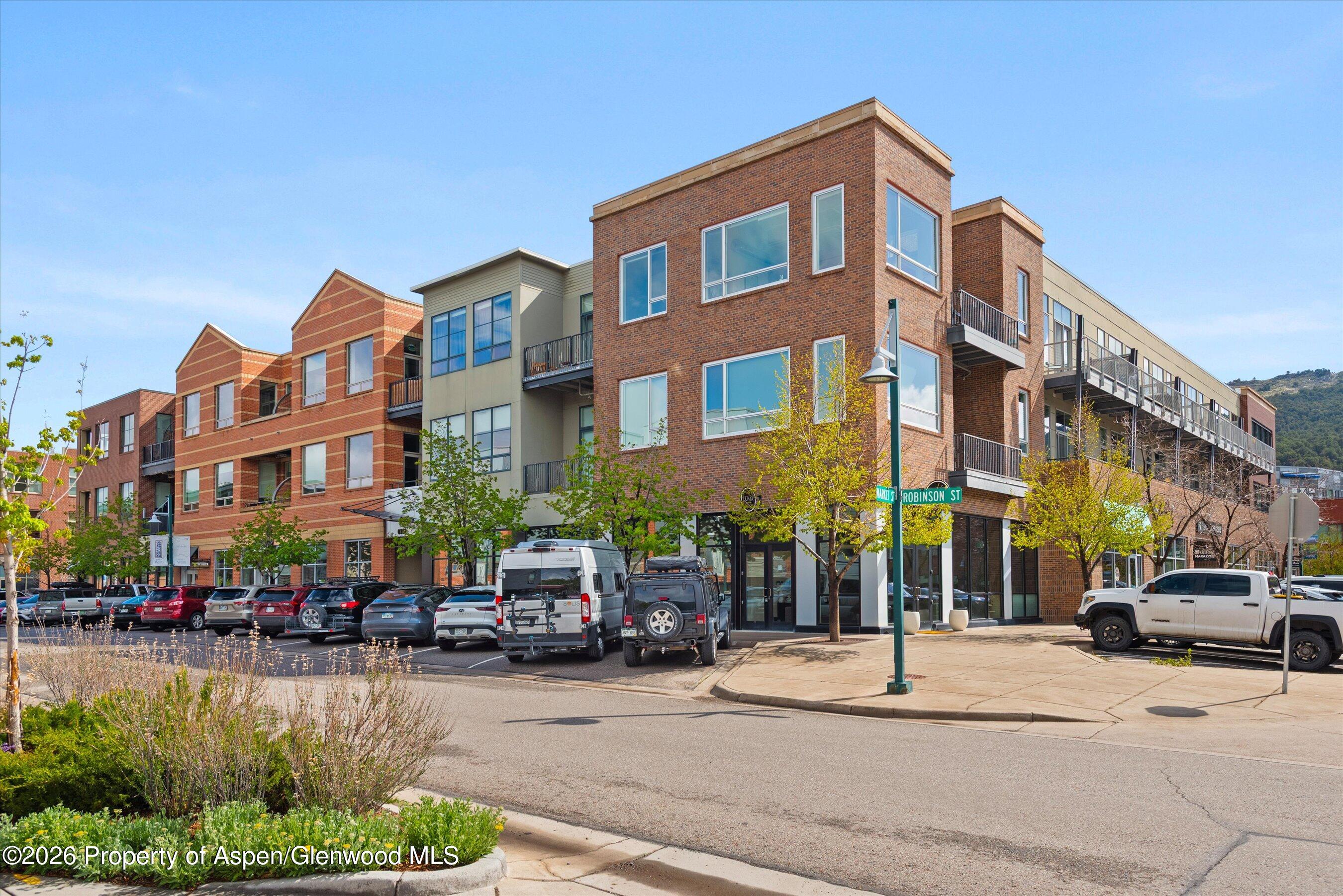 Buy or rent a property | Robinson St, Basalt 81621