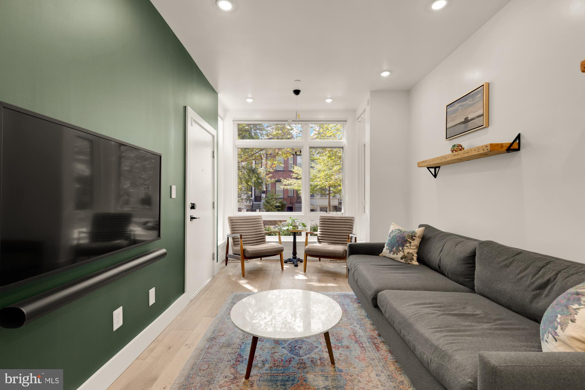 Buy or rent a property | U St NW, Washington, DC 20001