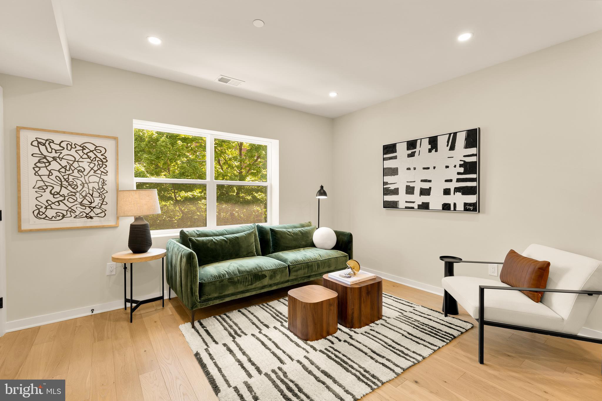 Buy or rent a property | 41st St NW, Washington, DC 20007