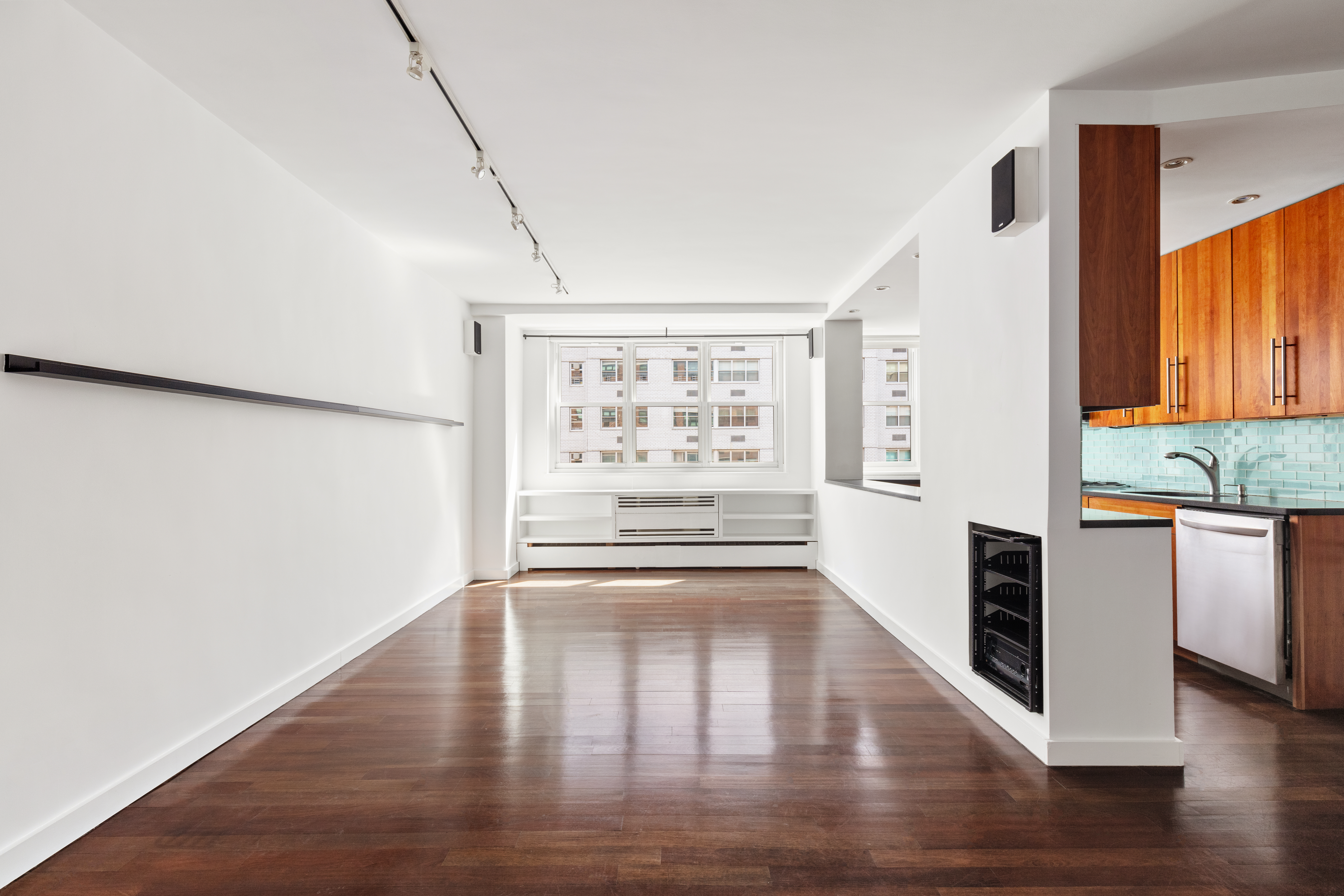 Buy or rent a property | East 9th Street, Greenwich Village 10003
