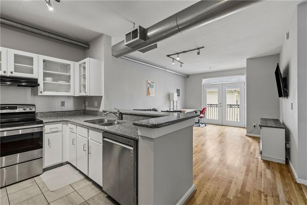 Buy or rent a property | Peachtree St NE, Atlanta 30308